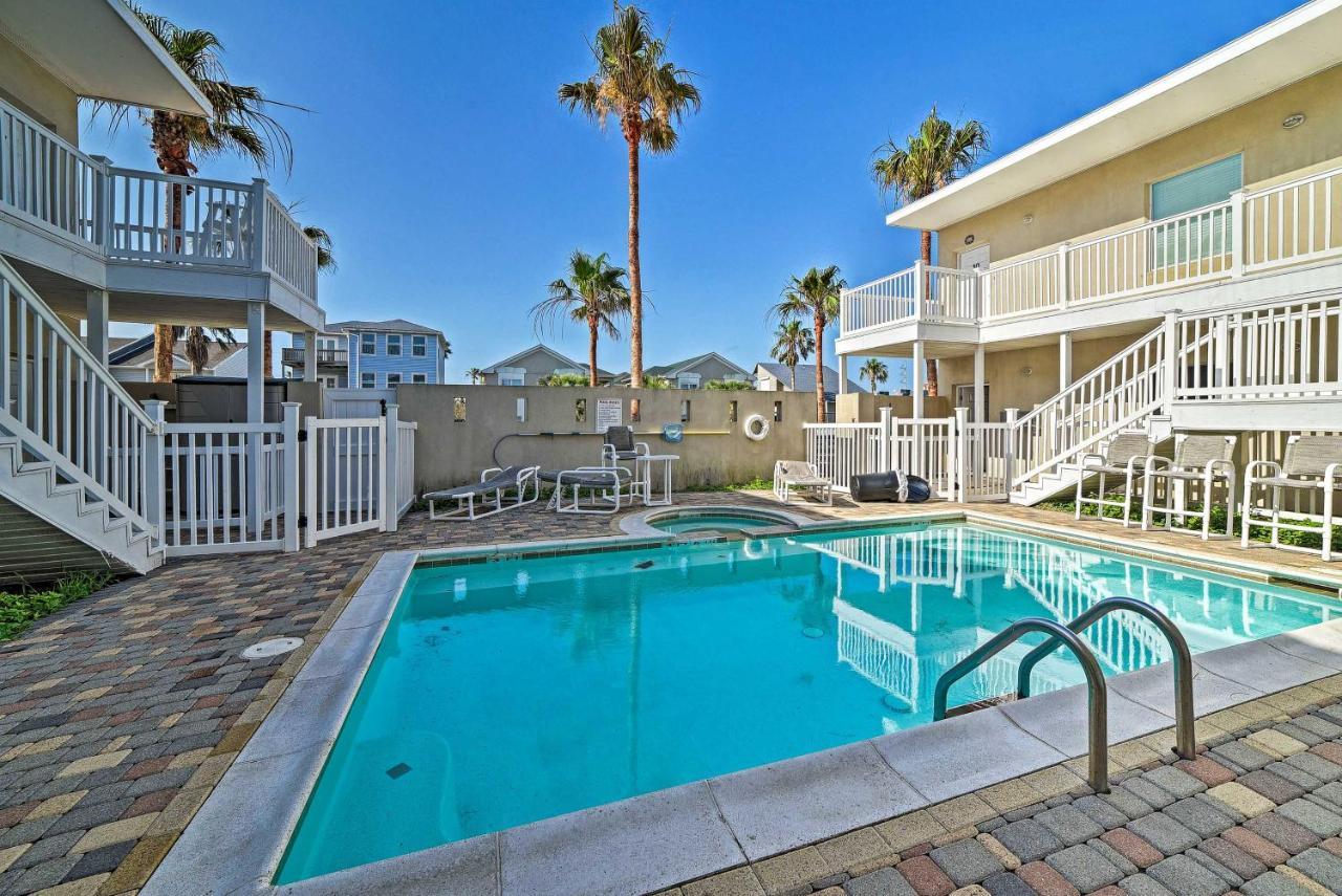 Modern Island Condo With Pool Steps To The Beach! South Padre Island Exterior photo