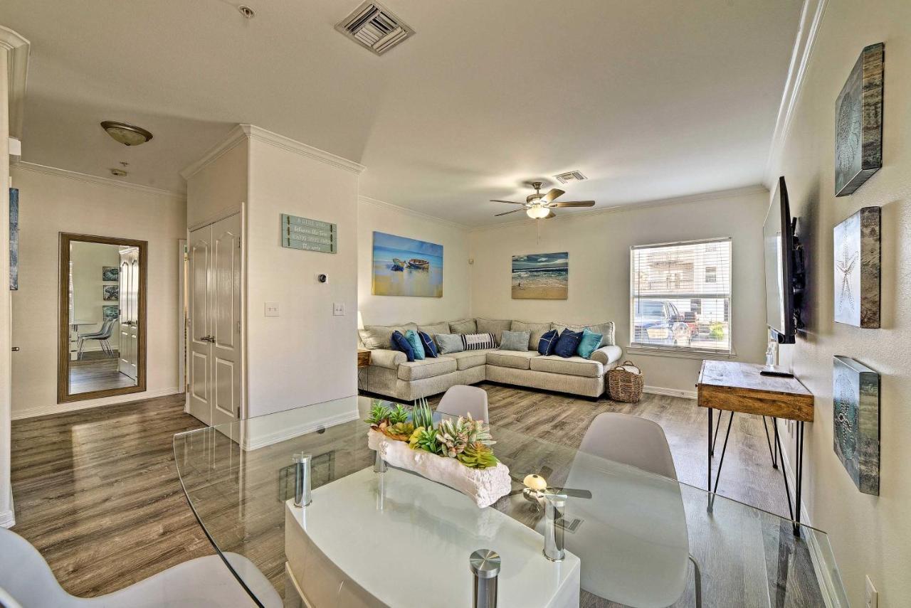 Modern Island Condo With Pool Steps To The Beach! South Padre Island Exterior photo